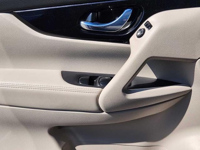 2019 Nissan Rogue Sport Vehicle Photo in DENTON, TX 76210-9321