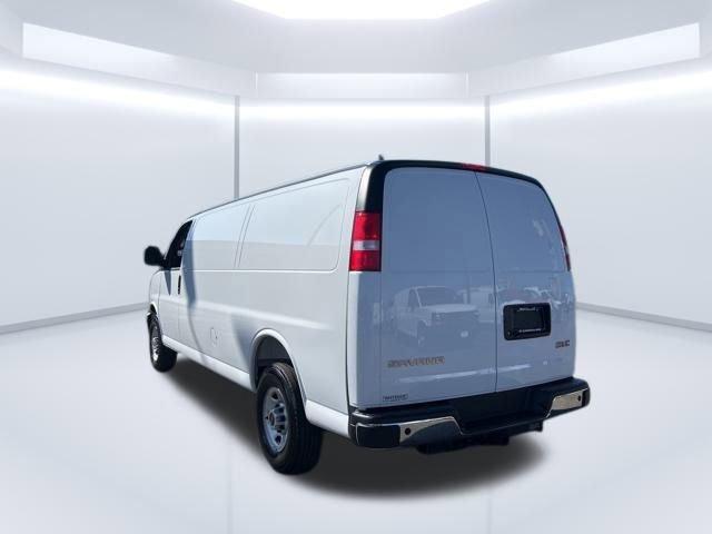 2025 GMC Savana Cargo 3500 Vehicle Photo in SAINT CLAIRSVILLE, OH 43950-8512