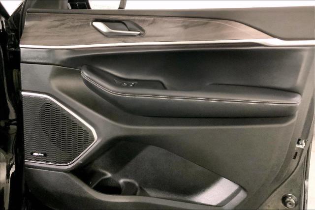 2022 Jeep Grand Cherokee L Vehicle Photo in INDEPENDENCE, MO 64055-1314