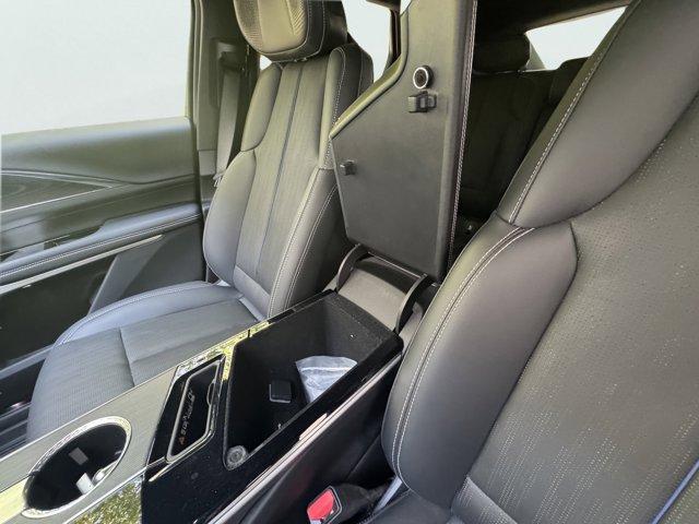 2024 Cadillac LYRIQ Vehicle Photo in LEOMINSTER, MA 01453-2952