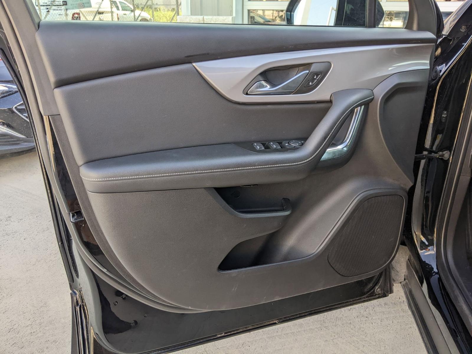 2024 Chevrolet Blazer Vehicle Photo in Seguin, TX 78155