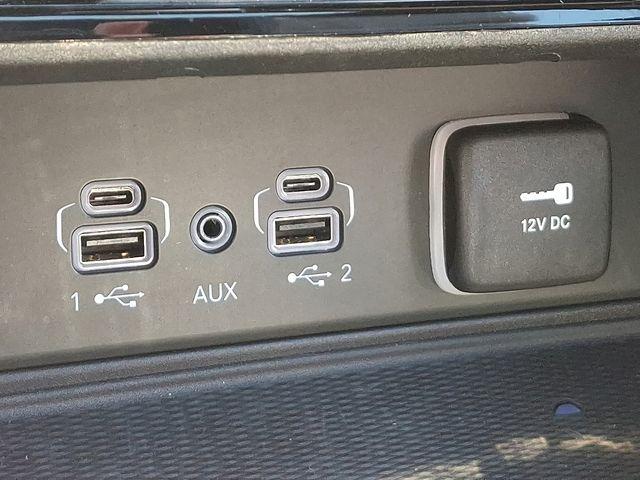 2023 Jeep Grand Cherokee Vehicle Photo in DANBURY, CT 06810-5034