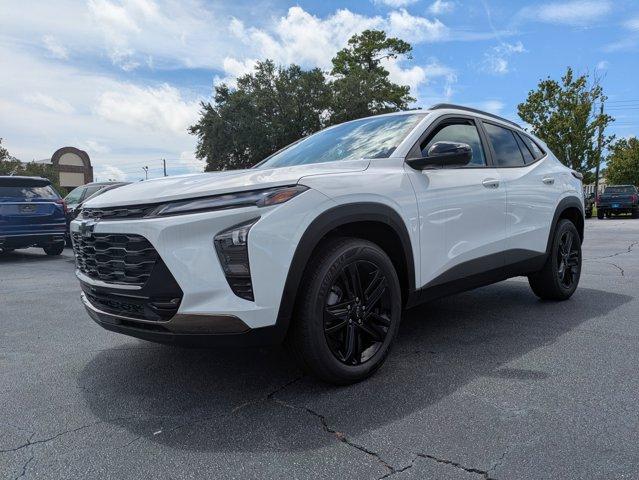 2025 Chevrolet Trax Vehicle Photo in BRUNSWICK, GA 31525-1881