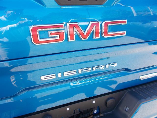 2022 GMC Sierra 1500 Vehicle Photo in LOWELL, MA 01852-4336