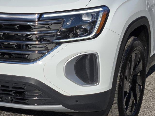 2024 Volkswagen Atlas Vehicle Photo in Decatur, TX 76234
