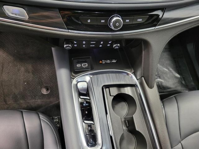 2024 Buick Enclave Vehicle Photo in NEENAH, WI 54956-2243