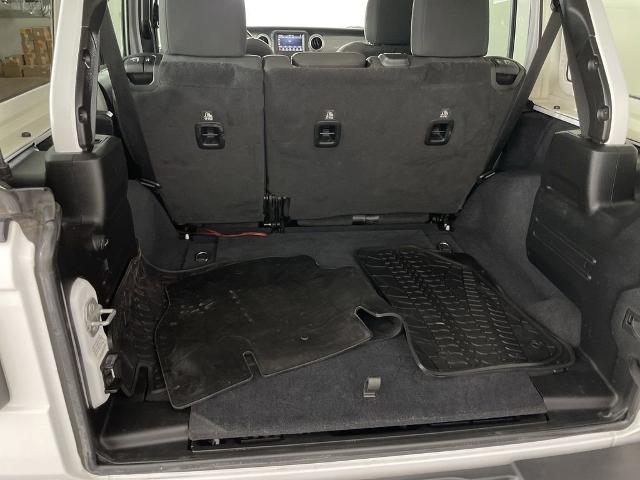 2019 Jeep Wrangler Unlimited Vehicle Photo in GILBERT, AZ 85297-0402