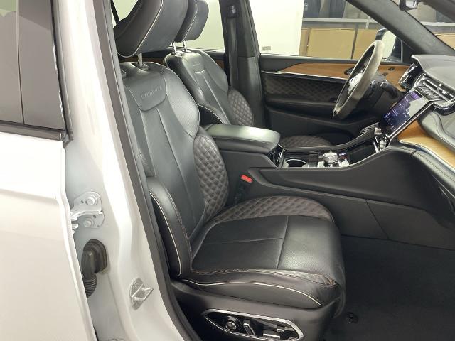 2023 Jeep Grand Cherokee L Vehicle Photo in GILBERT, AZ 85297-0402