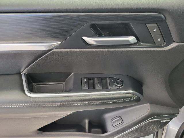 2025 GMC Acadia Vehicle Photo in GREEN BAY, WI 54303-3330