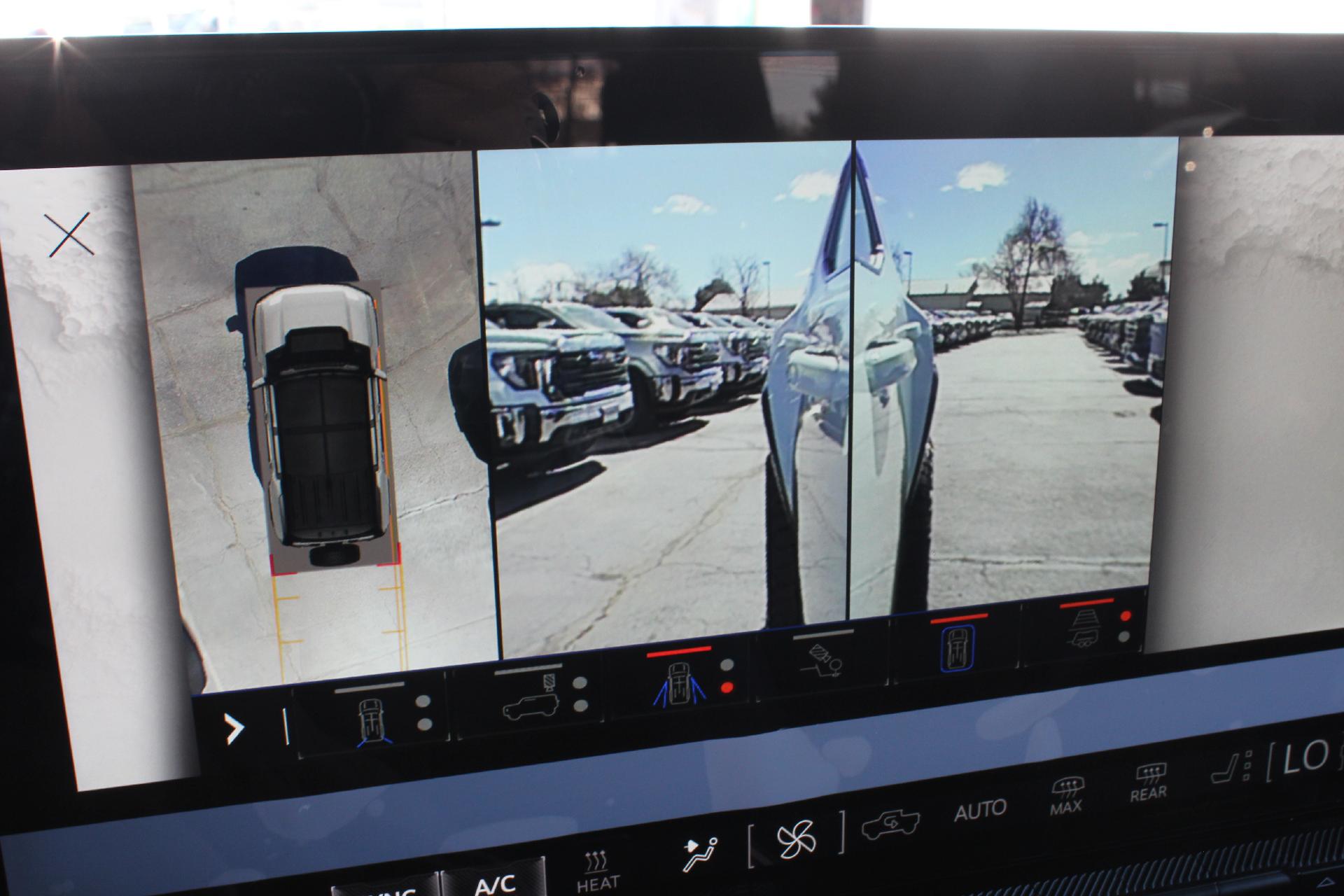 2025 GMC HUMMER EV SUV Vehicle Photo in AURORA, CO 80012-4011