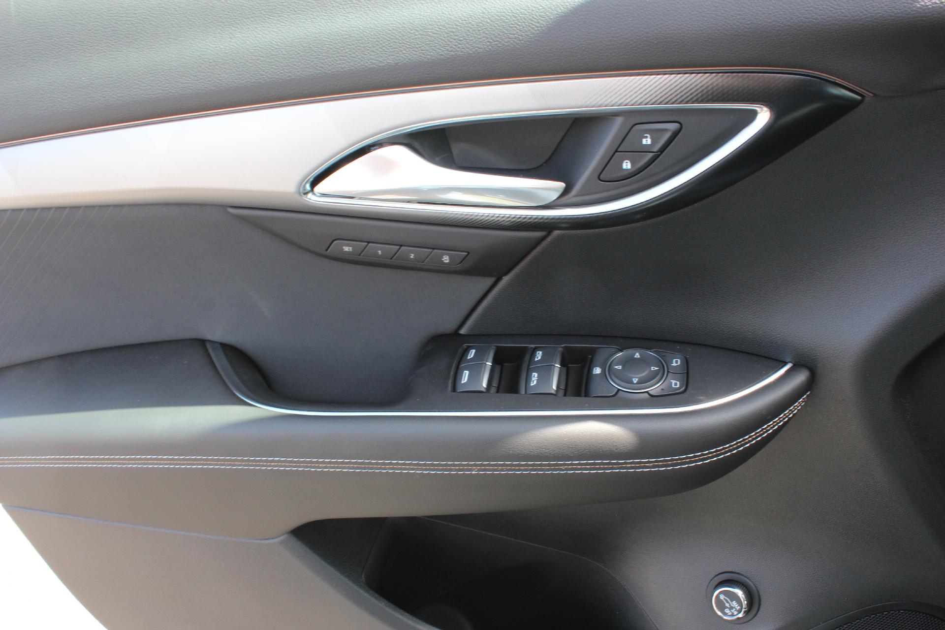 2025 Buick Envision Vehicle Photo in AURORA, CO 80012-4011