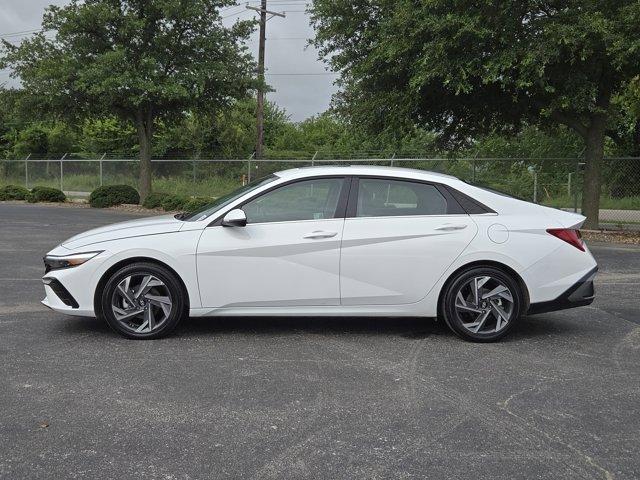 2025 Hyundai ELANTRA Hybrid Vehicle Photo in Decatur, TX 76234