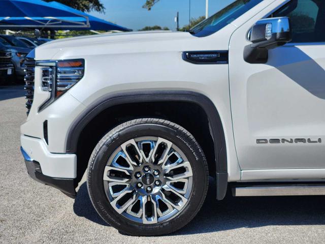2024 GMC Sierra 1500 Vehicle Photo in DENTON, TX 76210-9321