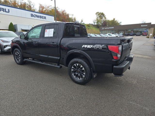 2021 Nissan Titan Vehicle Photo in Pleasant Hills, PA 15236