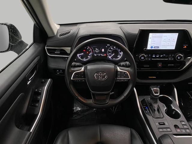 2024 Toyota Highlander Vehicle Photo in Appleton, WI 54913