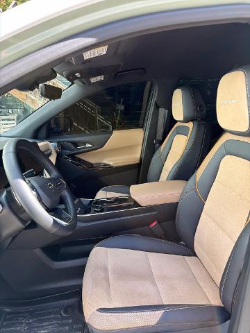2025 Chevrolet Equinox Vehicle Photo in PITTSBURGH, PA 15226-1209