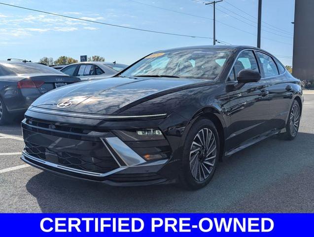 2024 Hyundai SONATA Hybrid Vehicle Photo in Merrillville, IN 46410