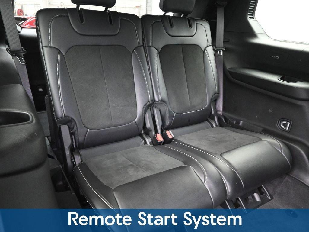 2022 Jeep Grand Cherokee L Vehicle Photo in Cedar Rapids, IA 52402