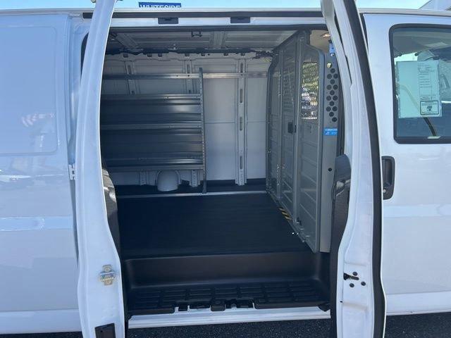 2025 GMC Savana Cargo 3500 Vehicle Photo in SAINT CLAIRSVILLE, OH 43950-8512