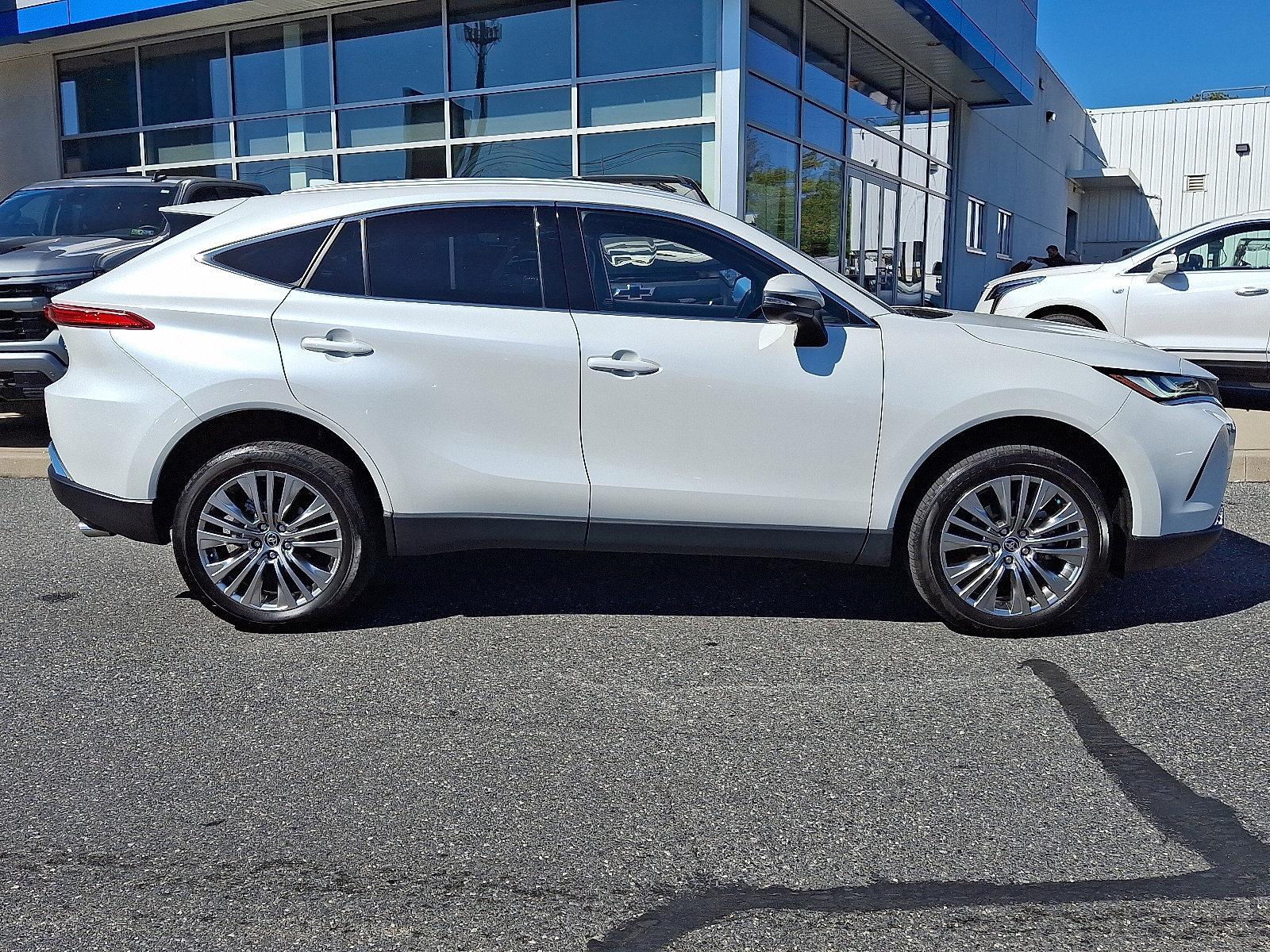 2023 Toyota Venza Vehicle Photo in BETHLEHEM, PA 18017-9401