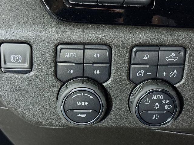 2025 Chevrolet Silverado 1500 Vehicle Photo in PUYALLUP, WA 98371-4149