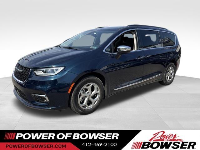 2023 Chrysler Pacifica Vehicle Photo in Pleasant Hills, PA 15236
