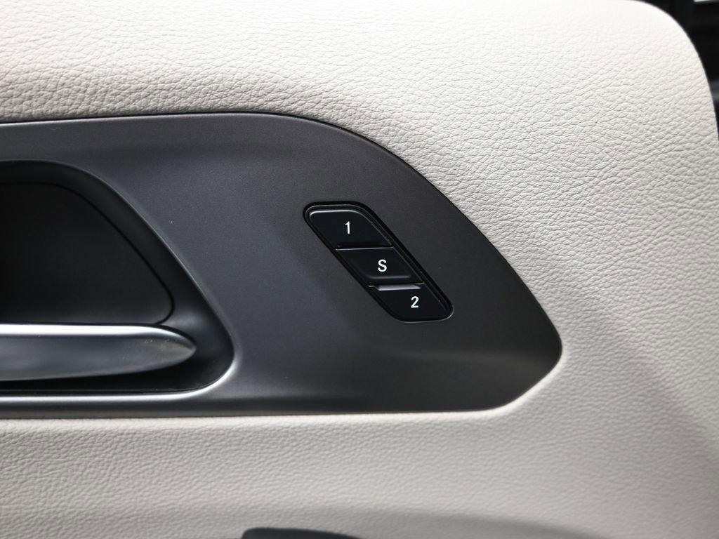 2022 Chrysler Pacifica Vehicle Photo in Cedar Rapids, IA 52402