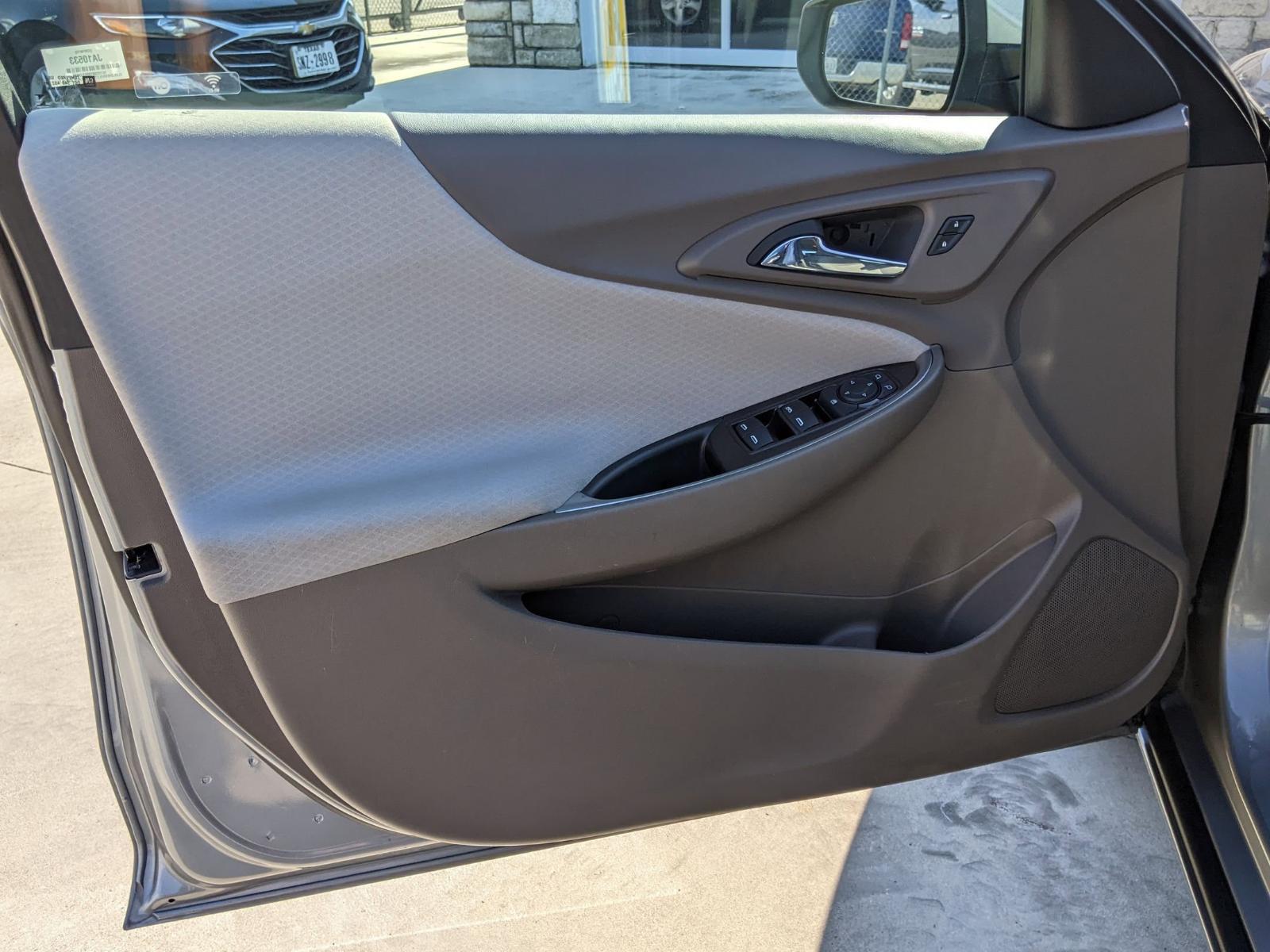 2023 Chevrolet Malibu Vehicle Photo in Seguin, TX 78155