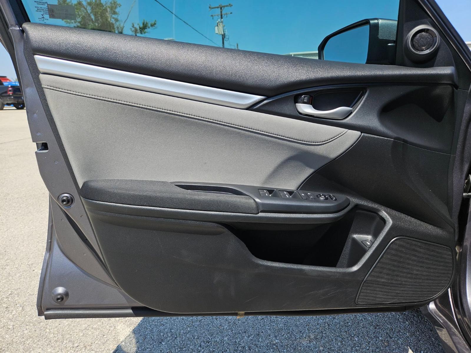 2017 Honda Civic Sedan Vehicle Photo in Seguin, TX 78155