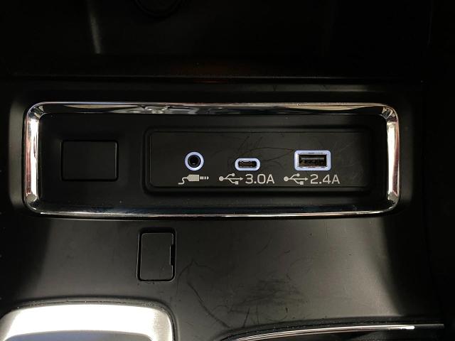 2024 Subaru Ascent Vehicle Photo in NEENAH, WI 54956-2243