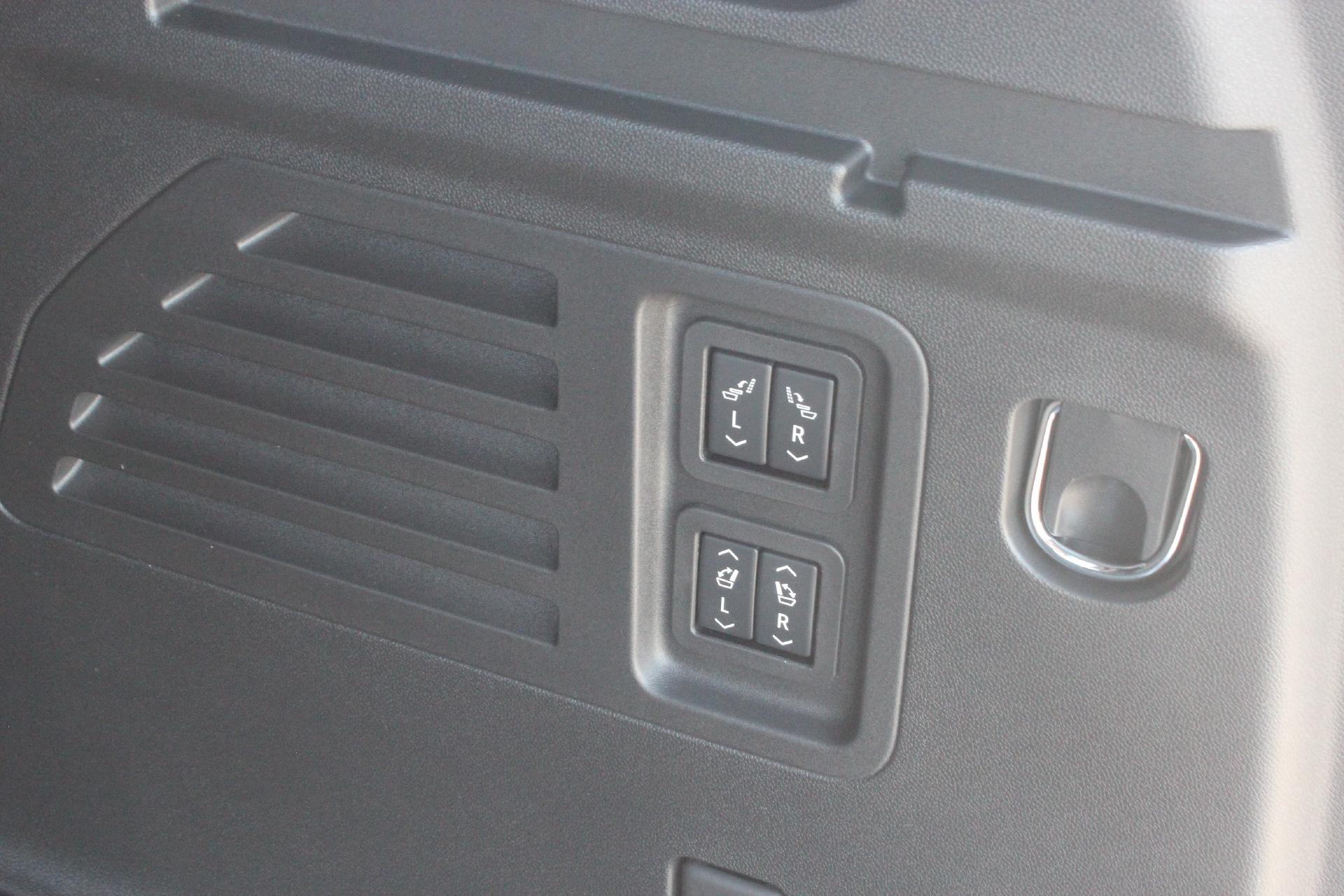 2026 Buick Enclave Vehicle Photo in AURORA, CO 80012-4011