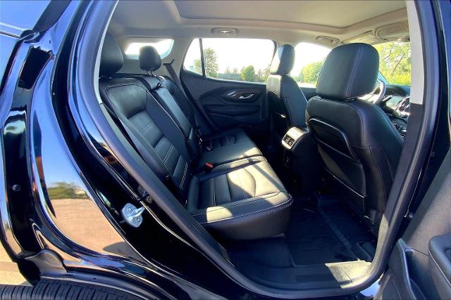 2022 GMC Terrain Vehicle Photo in TOPEKA, KS 66609-0000