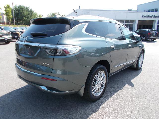 2022 Buick Enclave Vehicle Photo in LOWELL, MA 01852-4336