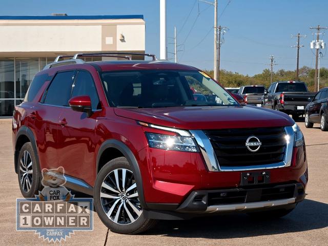 2024 Nissan Pathfinder Vehicle Photo in Weatherford, TX 76087