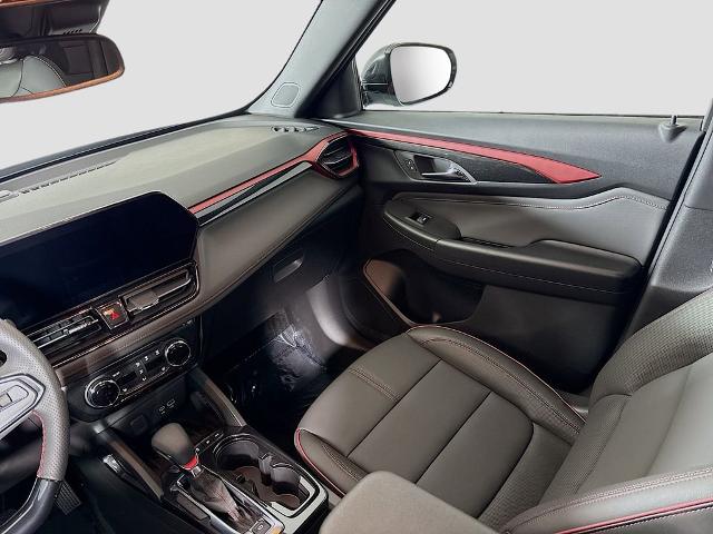 2025 Chevrolet Trailblazer Vehicle Photo in PUYALLUP, WA 98371-4149