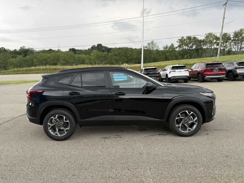 2026 Chevrolet Trax LT - 5