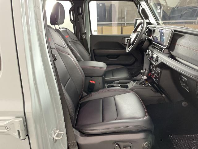 2024 Jeep Wrangler Vehicle Photo in GILBERT, AZ 85297-0402