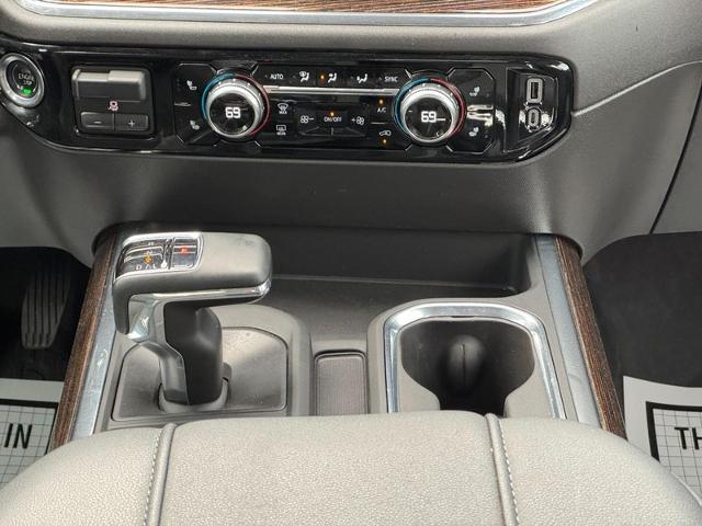 2024 GMC Sierra 1500 Vehicle Photo in COLUMBIA, MO 65203-3903