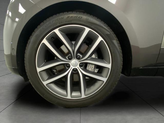 2025 Range Rover Vehicle Photo in Appleton, WI 54913