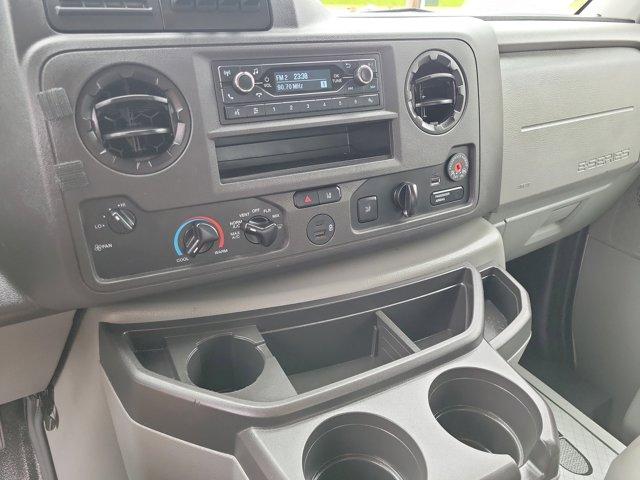 2024 Ford E-Series Cutaway Vehicle Photo in BRIDGMAN, MI 49106-9548