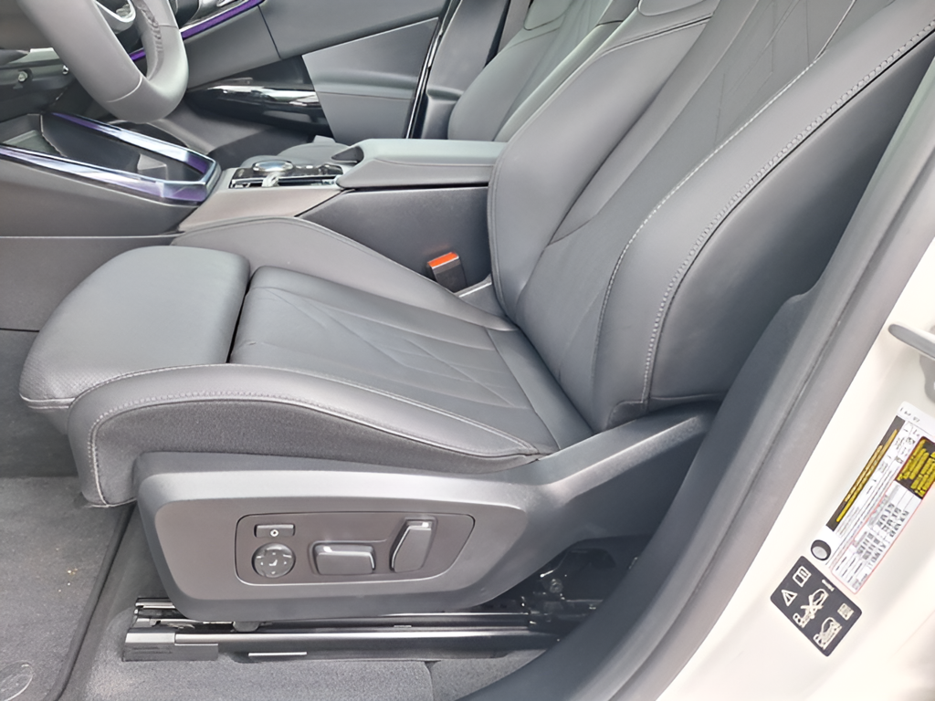 2026 BMW X3 photo 28 of 31