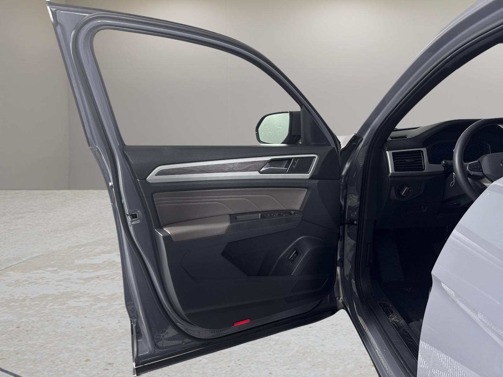 2022 Volkswagen Atlas Cross Sport Vehicle Photo in Georgetown, TX 78626