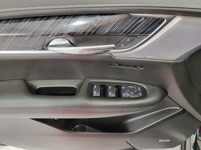 2025 Cadillac XT6 Vehicle Photo in NEENAH, WI 54956-2243