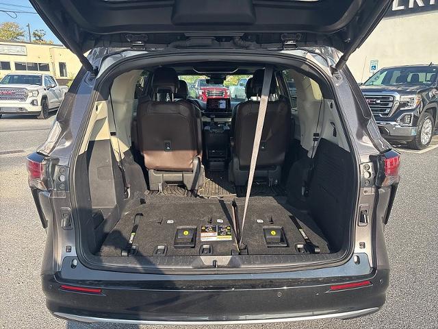 2024 Toyota Sienna Vehicle Photo in HARRISBURG, PA 17111-1033