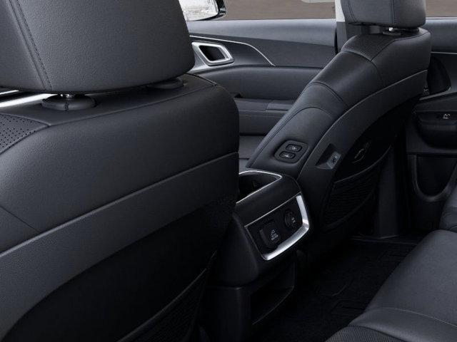 2025 Kia Carnival Vehicle Photo in Westbrook, ME 04092