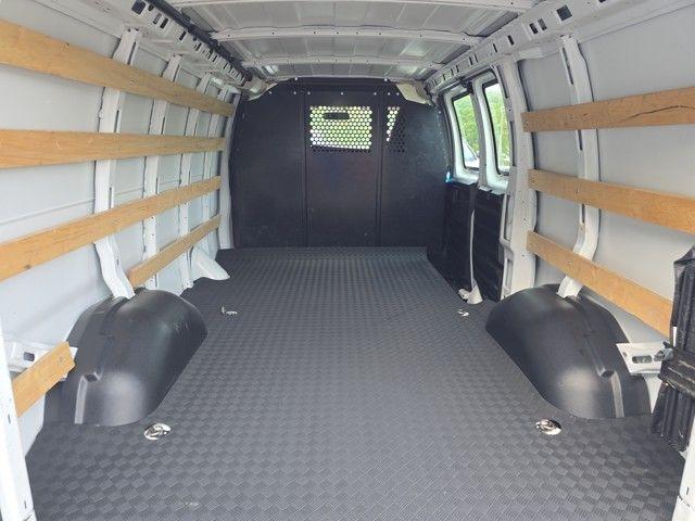 2023 GMC Savana Cargo Van Vehicle Photo in Pleasant Hills, PA 15236