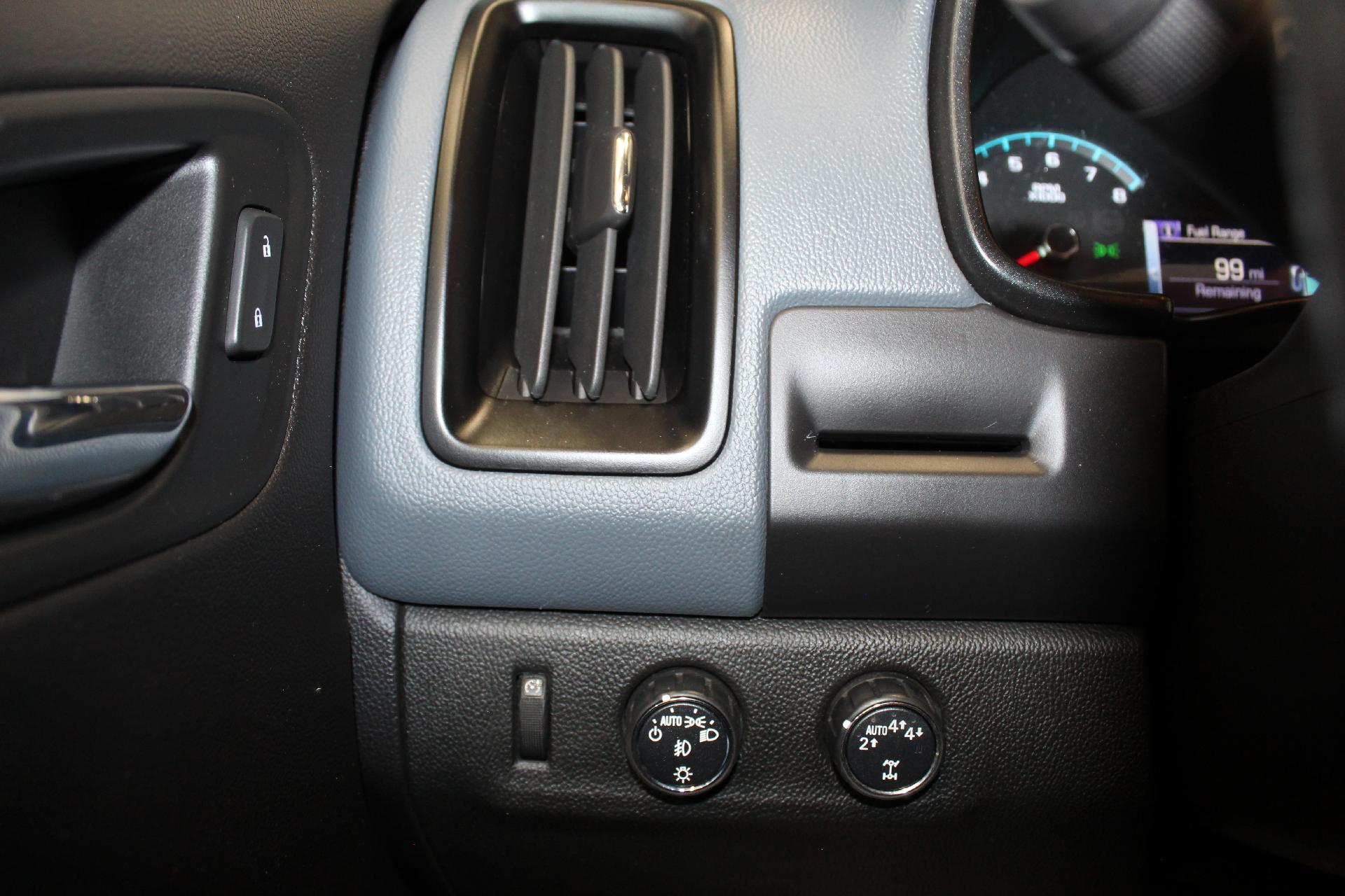 2017 Chevrolet Colorado Vehicle Photo in NORTHAMPTON, MA 01060-1120
