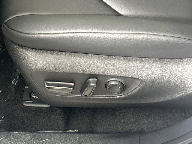 2025 Toyota Highlander Vehicle Photo in Flemington, NJ 08822