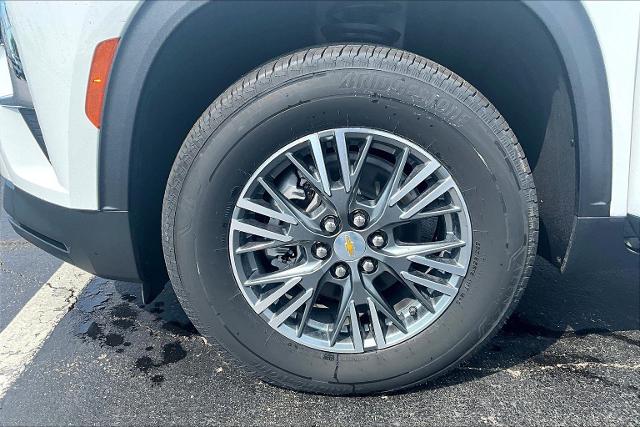 2025 Chevrolet Traverse Vehicle Photo in TOPEKA, KS 66609-0000