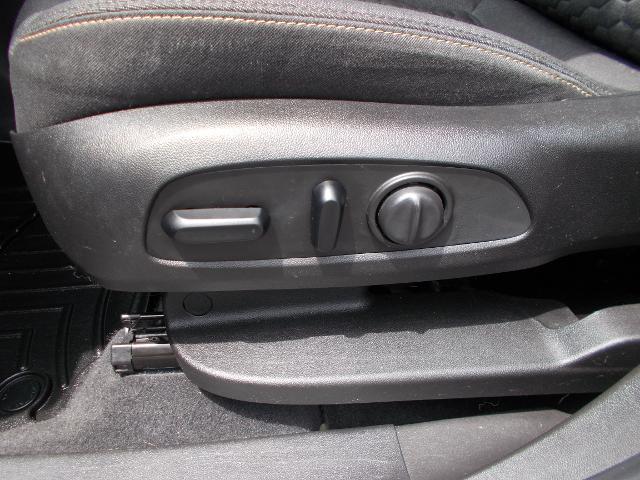 2020 Chevrolet Equinox Vehicle Photo in LOWELL, MA 01852-4336